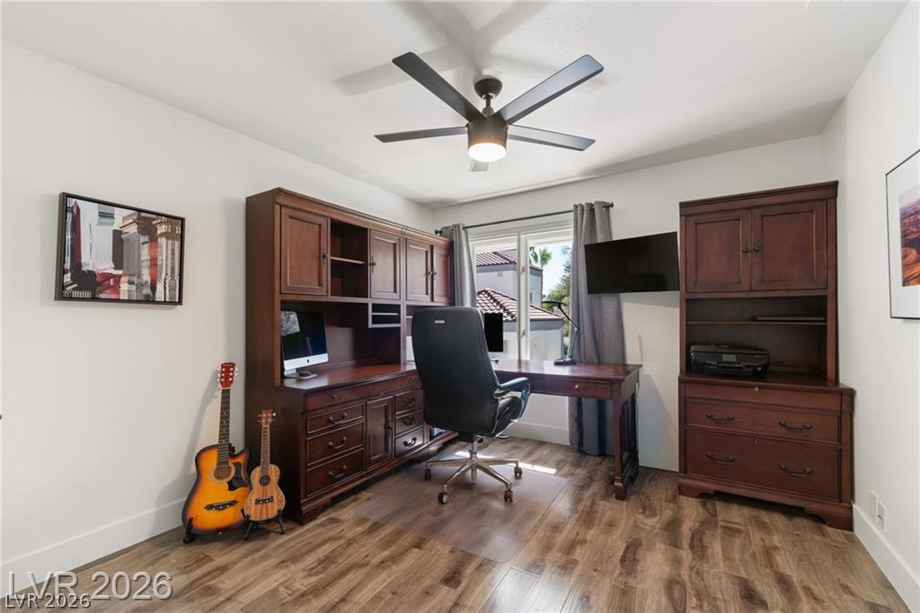 2233 Versailles Court Property Photo 23