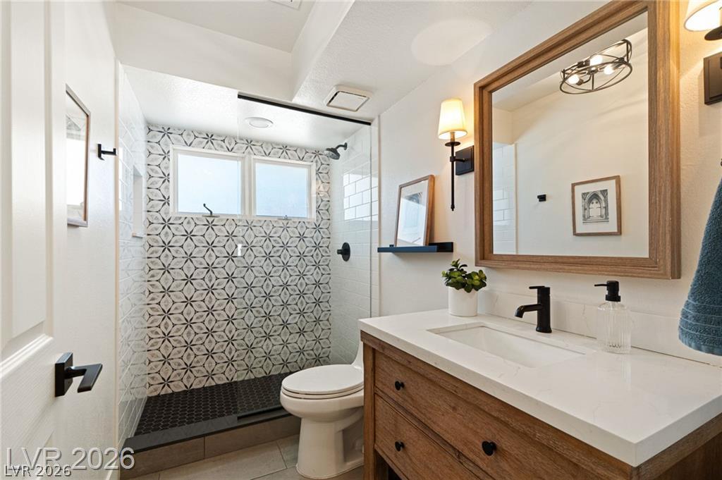 2233 Versailles Court Property Photo 25
