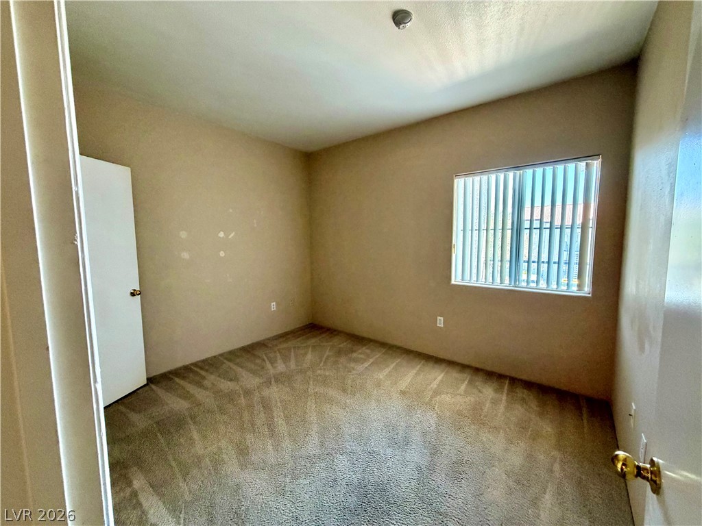2615 West Gary Avenue 2028 Property Photo 12
