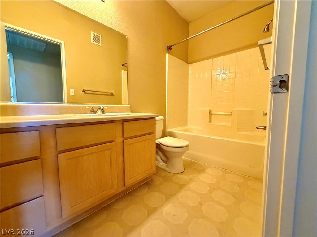 2615 West Gary Avenue 2028 Property Photo 14