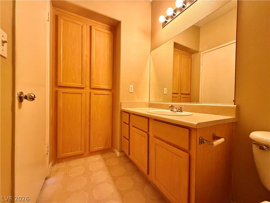2615 West Gary Avenue 2028 Property Photo 16