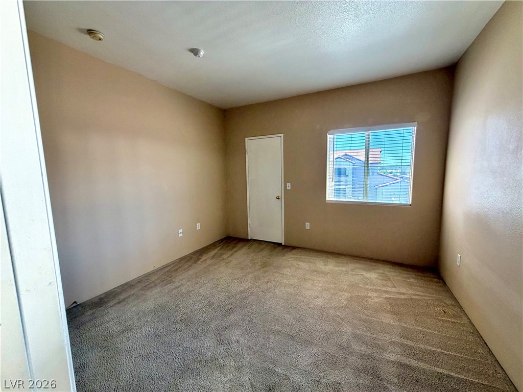 2615 West Gary Avenue 2028 Property Photo 18