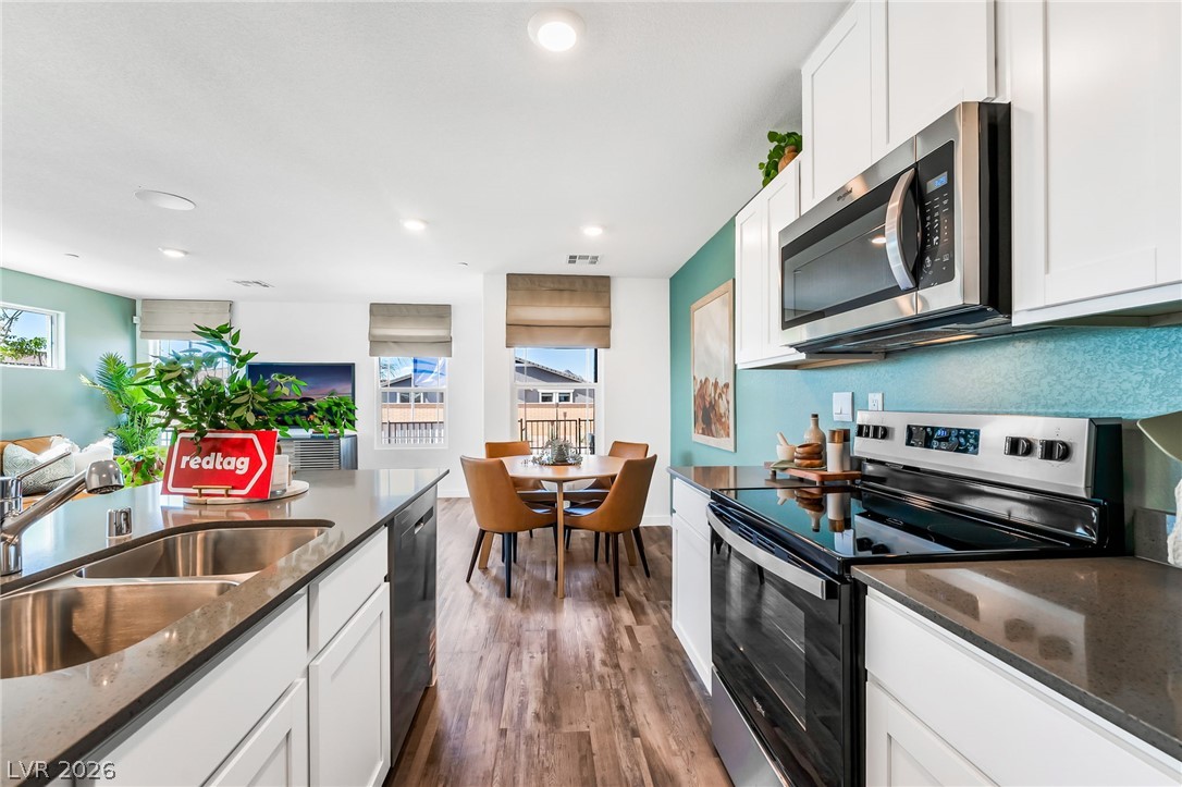 914 Rosy Starling Street Property Photo 15