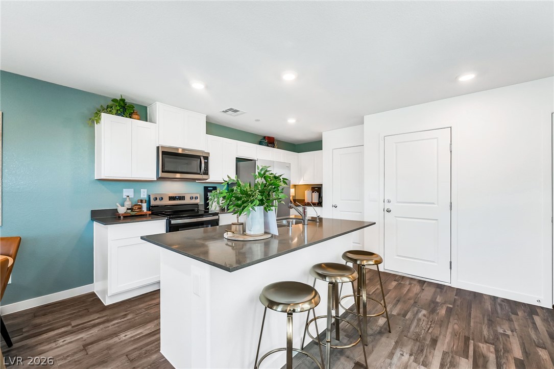 914 Rosy Starling Street Property Photo 17