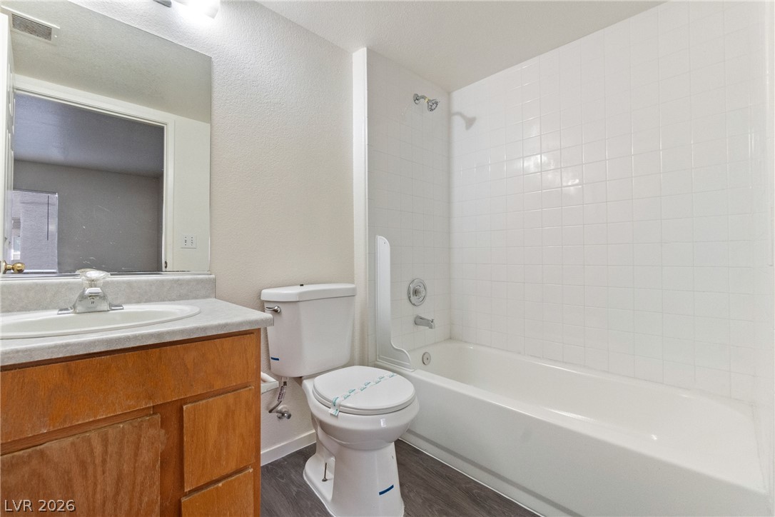 2200 Benmore Street 101 Property Photo 12