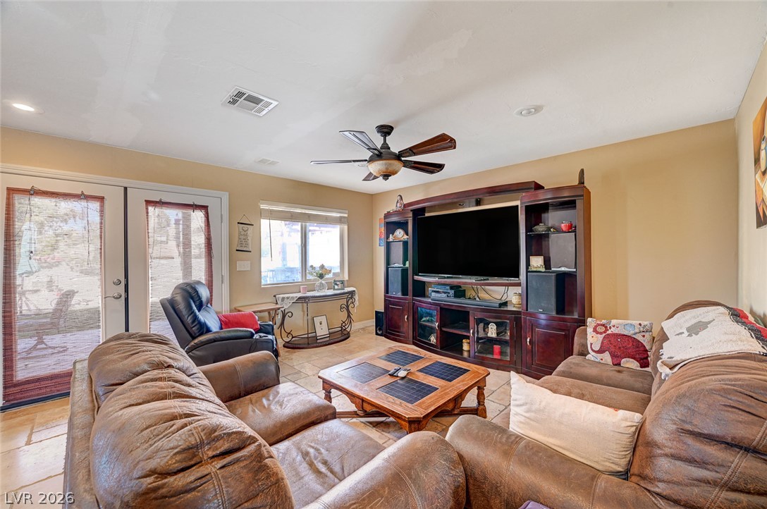 4424 Shady Hollow Avenue Property Photo 10