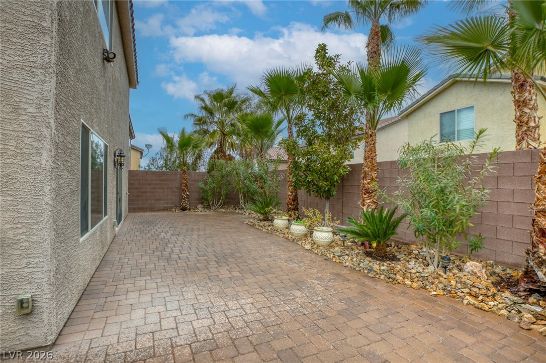 2640 Seurat Terrace Property Photo 9