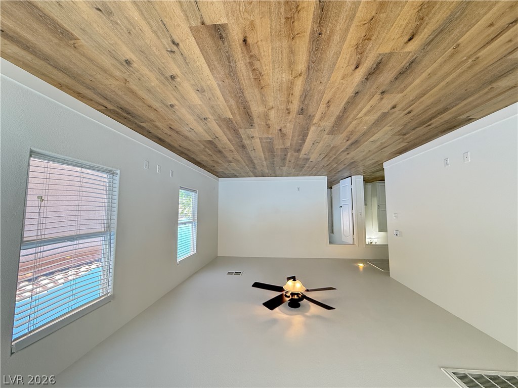 11087 Deluna Street Property Photo 15