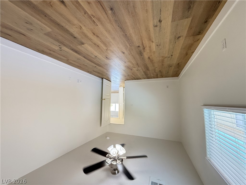 11087 Deluna Street Property Photo 21