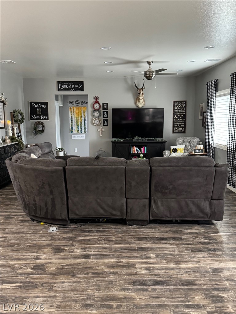 170 Magnolia Boulevard Property Photo 3
