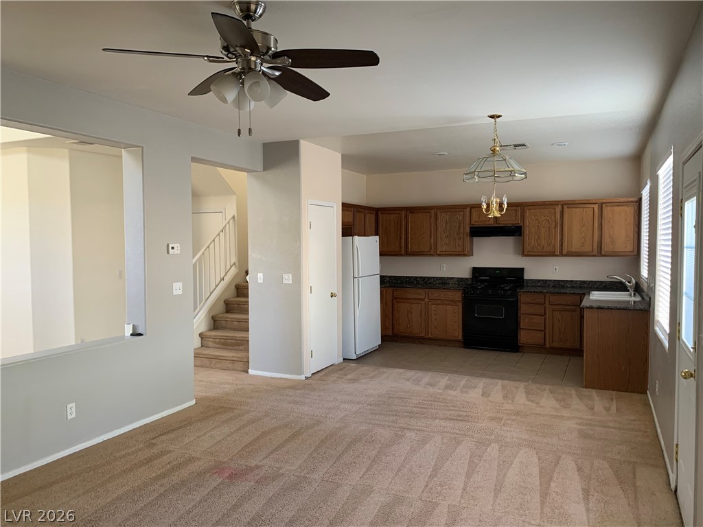 4423 Peaceful Harbor Street Property Photo 7
