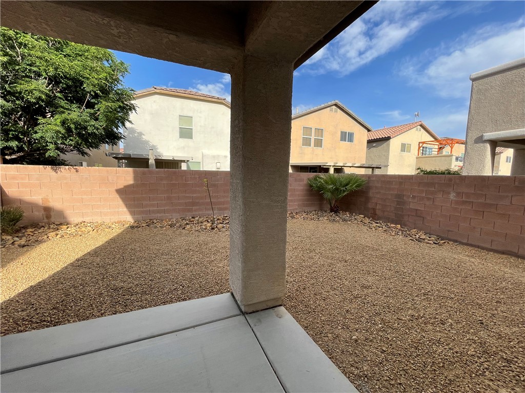 8716 Painted Horseshoe Street Property Photo 15