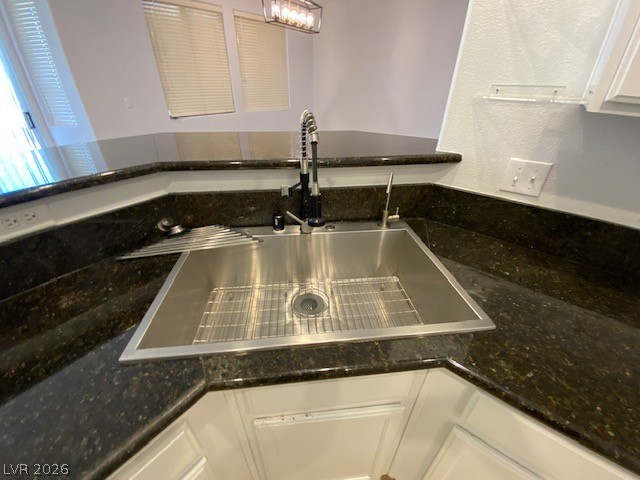 8065 Caspian Moon Drive Property Photo 9