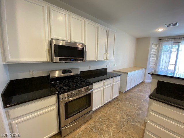 8065 Caspian Moon Drive Property Photo 10
