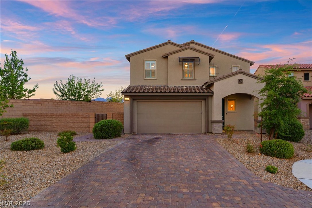 8801 Highland Skye Drive Property Photo 8