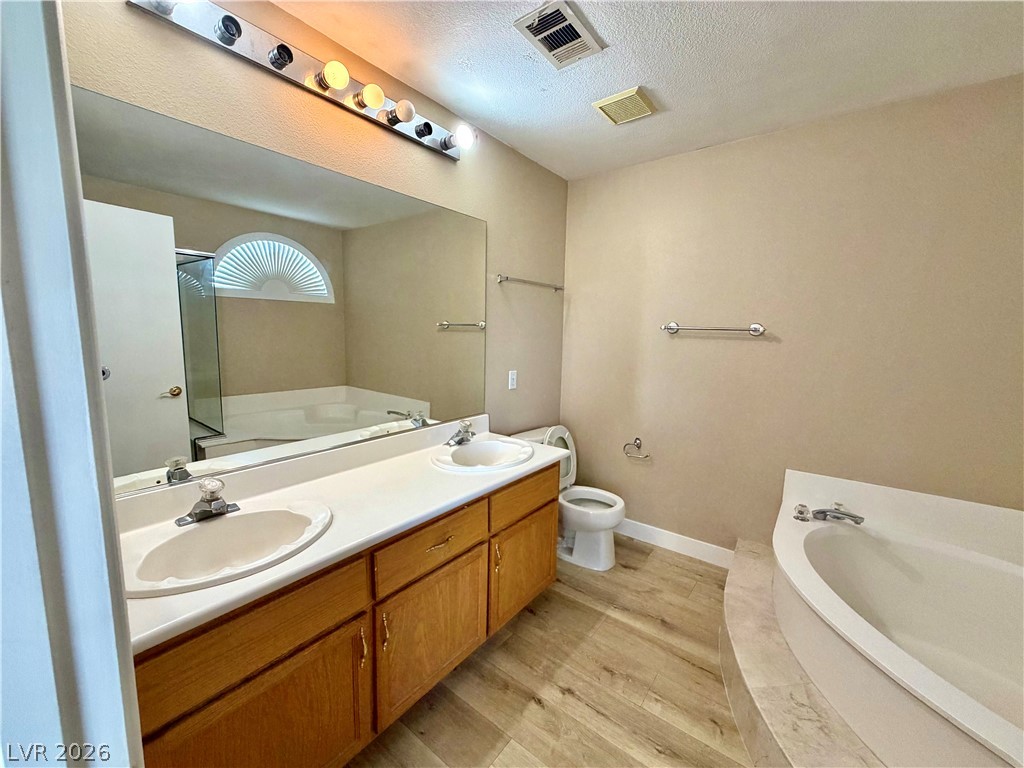 1870 Silver Bough Court Property Photo 18