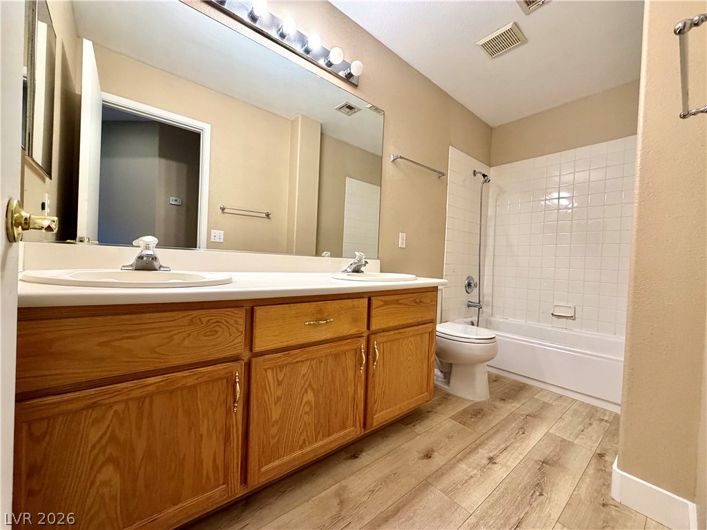 1870 Silver Bough Court Property Photo 28