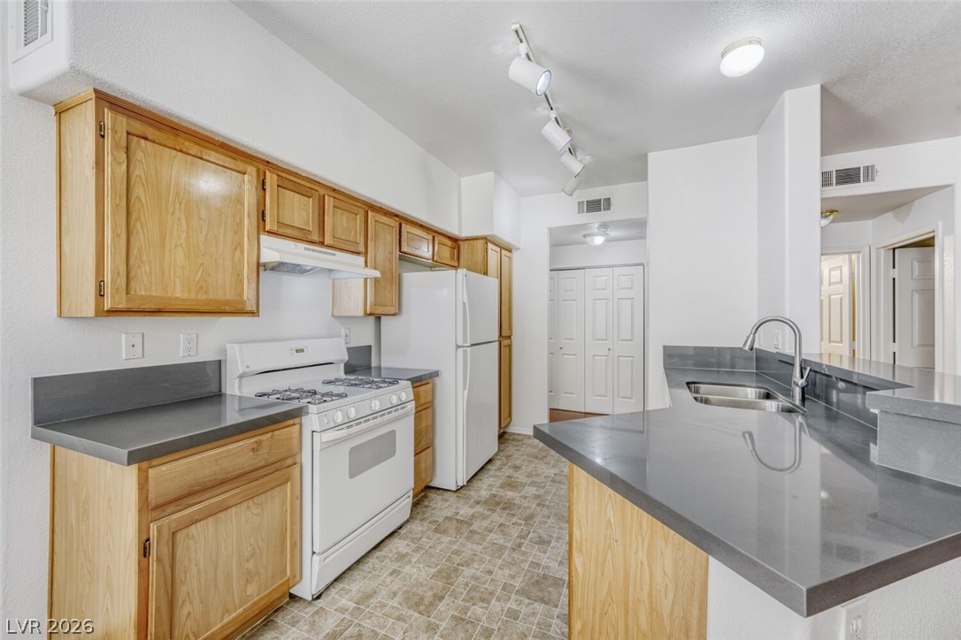 2116 Calville Street 102 Property Photo 6