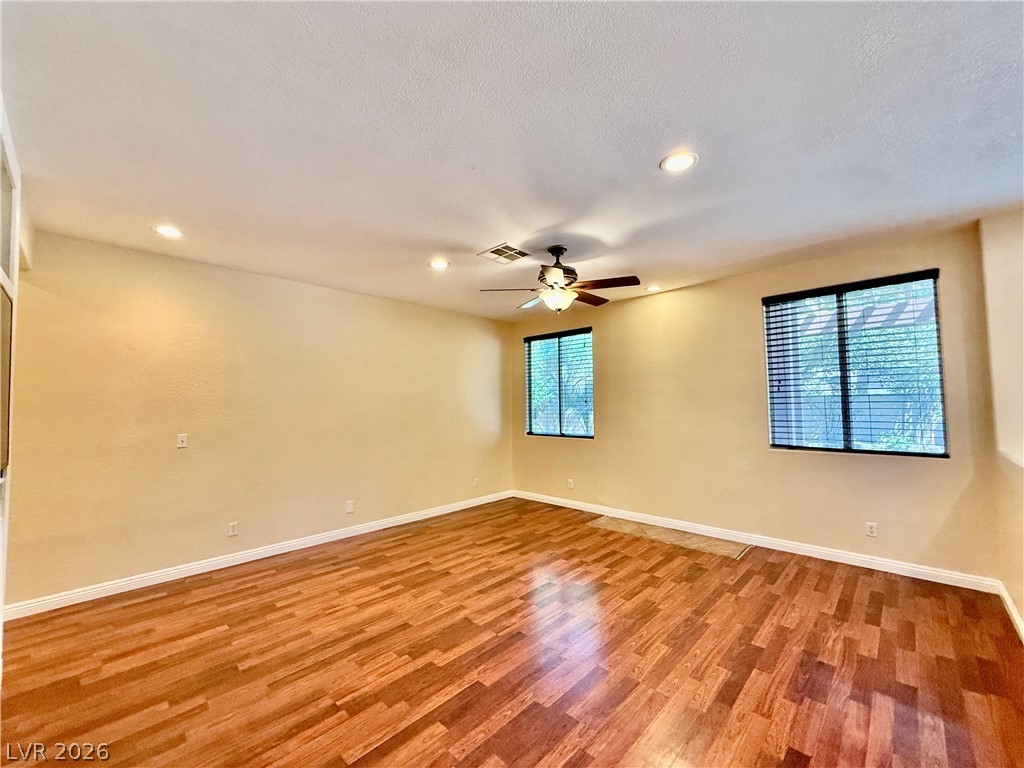 6800 Fruit Flower Avenue Property Photo 5