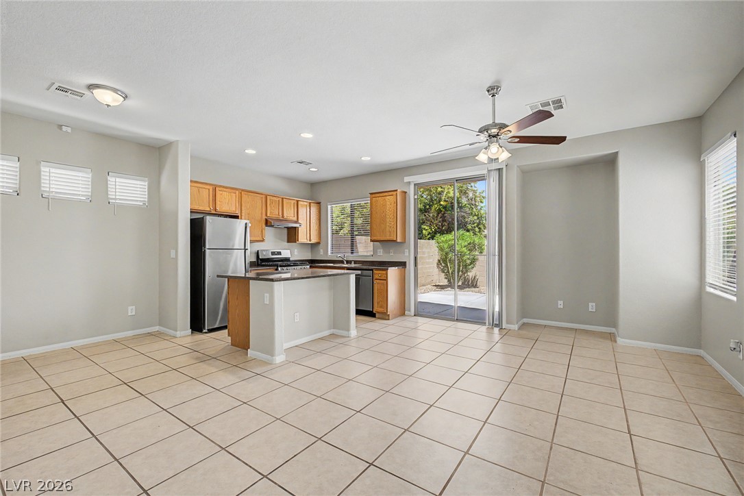 8284 Harvest Spring Place Property Photo 8