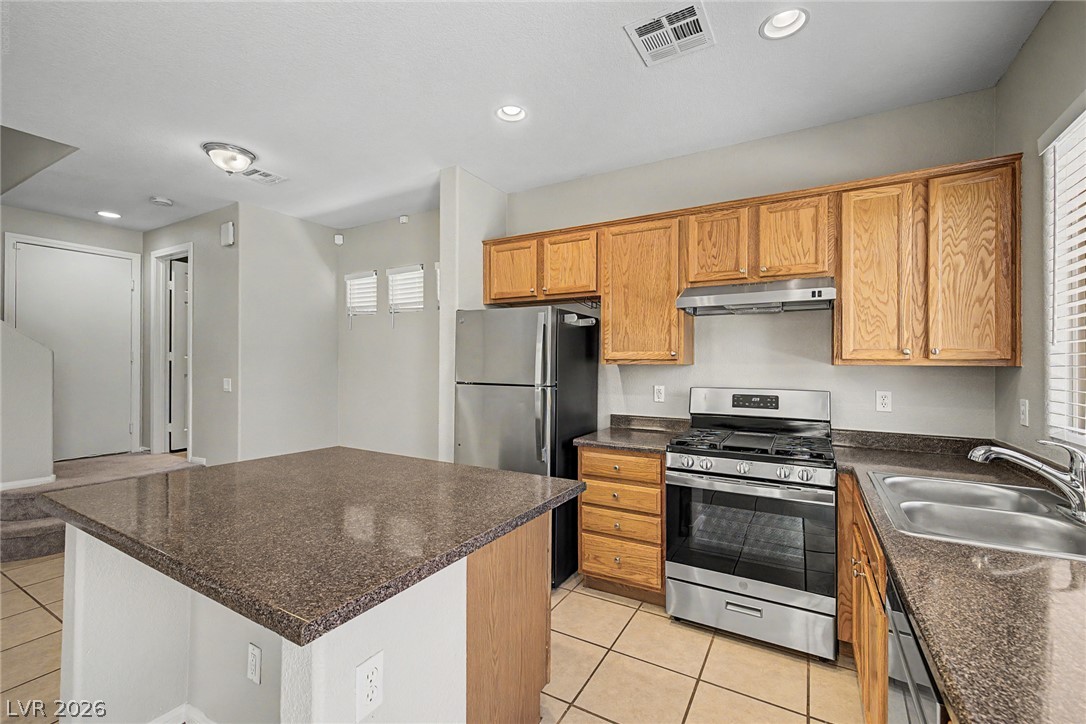 8284 Harvest Spring Place Property Photo 13