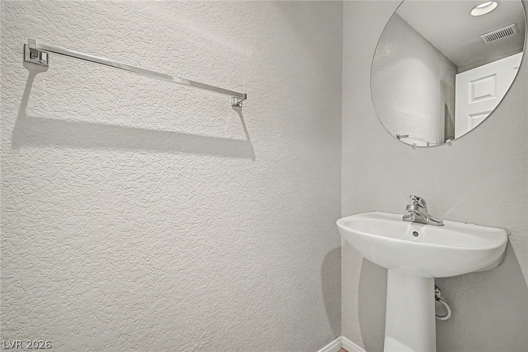 8284 Harvest Spring Place Property Photo 14
