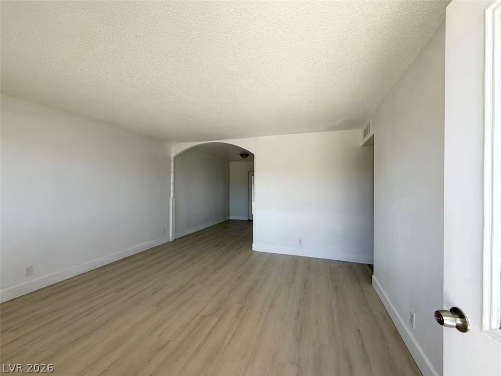 6508 Evergreen Avenue Property Photo 3