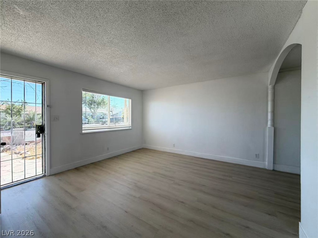 6508 Evergreen Avenue Property Photo 12