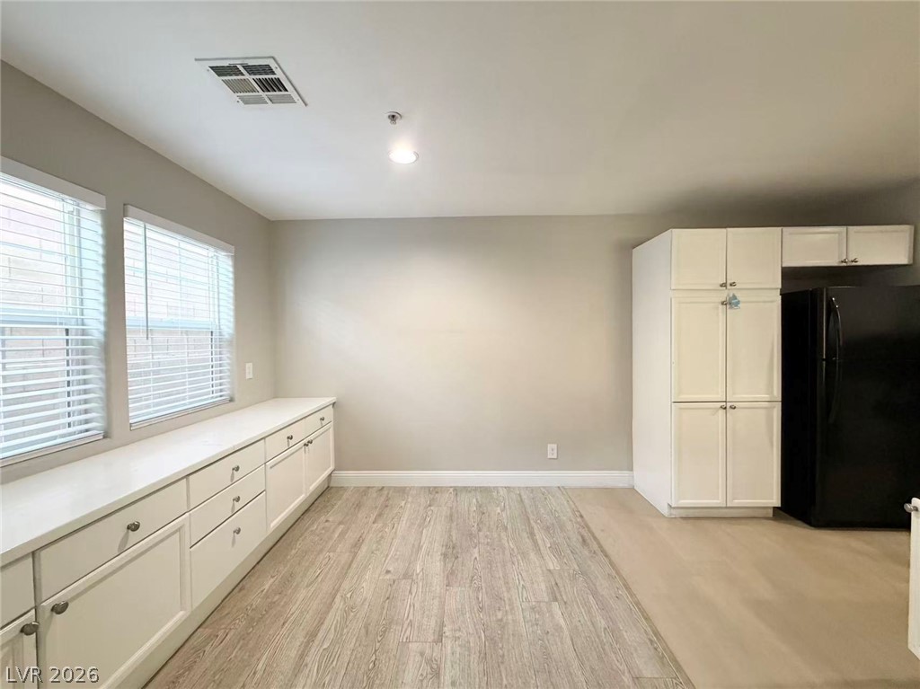 9169 Conquest Court Property Photo 4