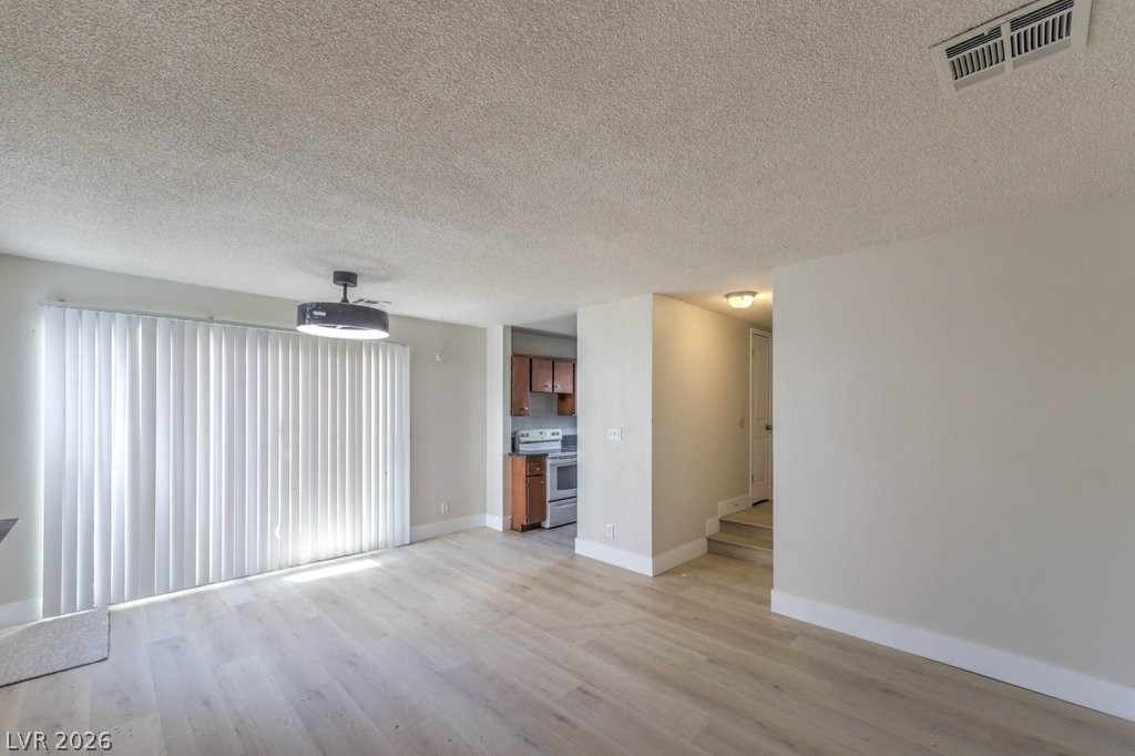 5047 Spencer Street B Property Photo 6