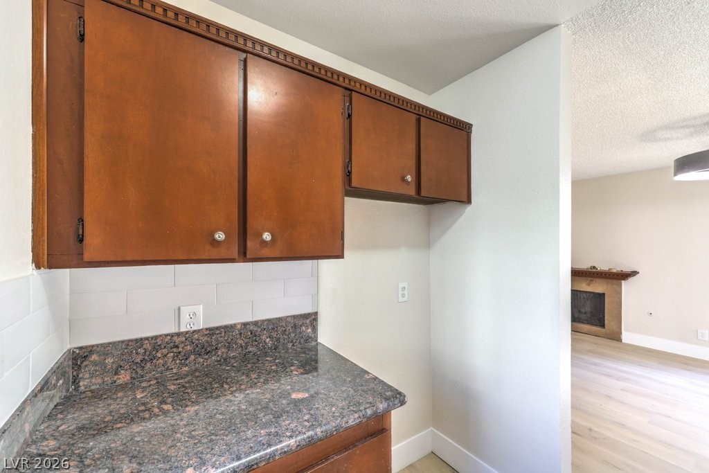 5047 Spencer Street B Property Photo 10