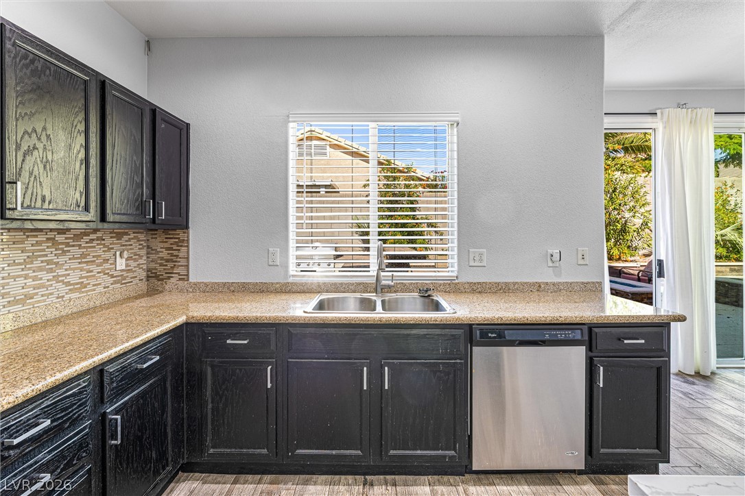 3257 Rushing Waters Place Property Photo 12