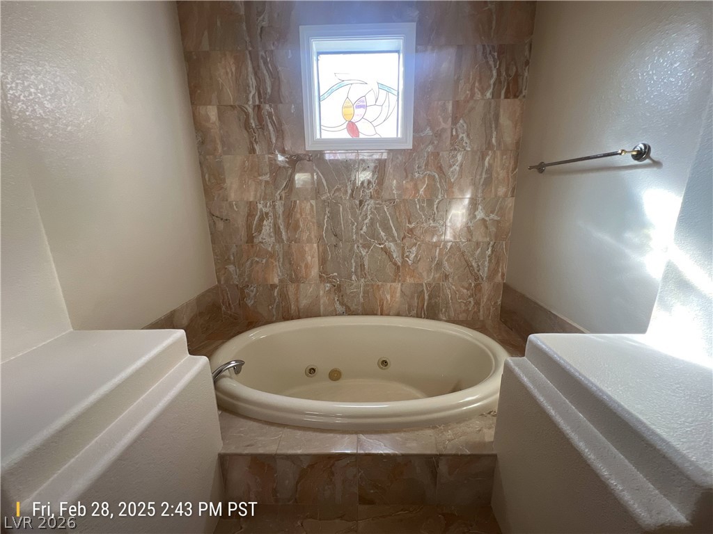 9304 Fontainbleu Drive Property Photo 21
