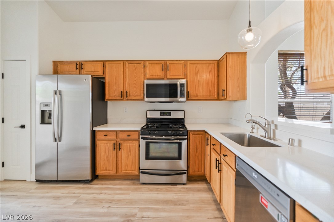 3213 Bracknell Street Property Photo 4