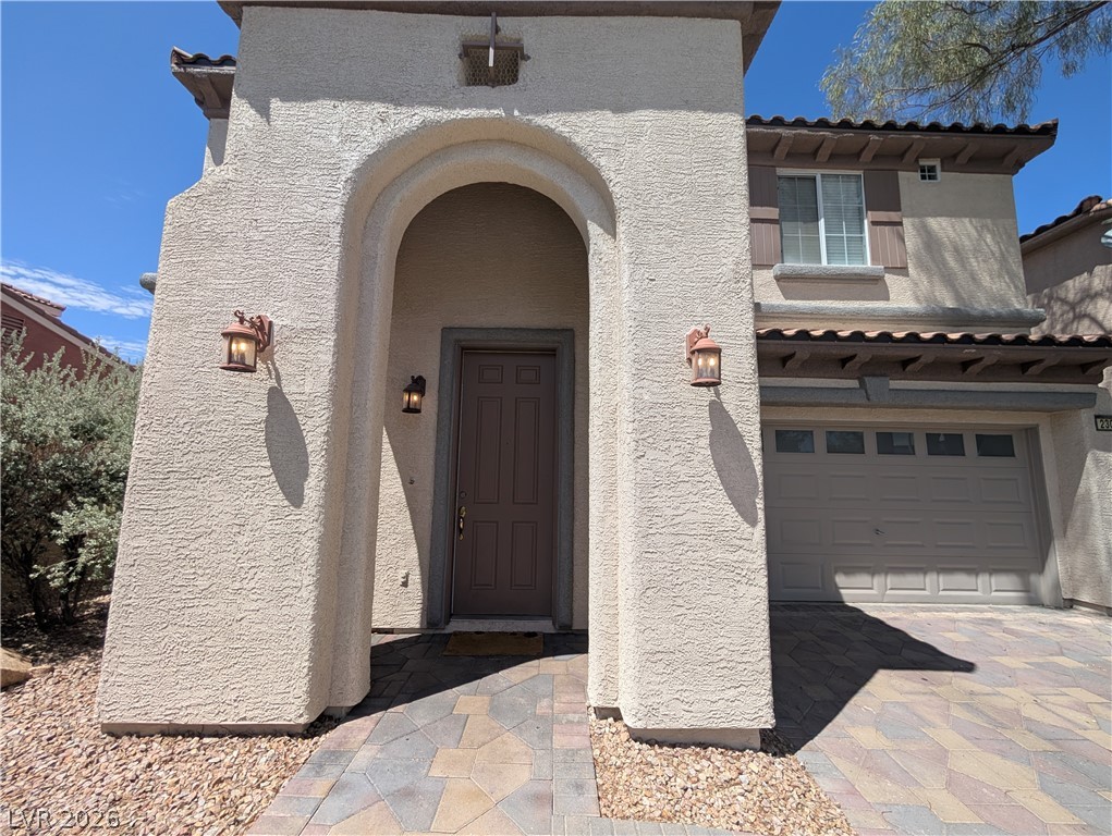 2307 Summer Home Street Property Photo 3