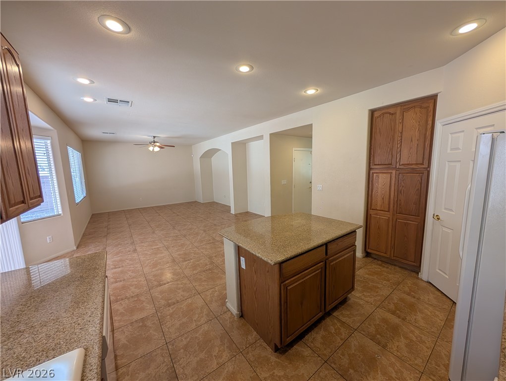 2307 Summer Home Street Property Photo 11