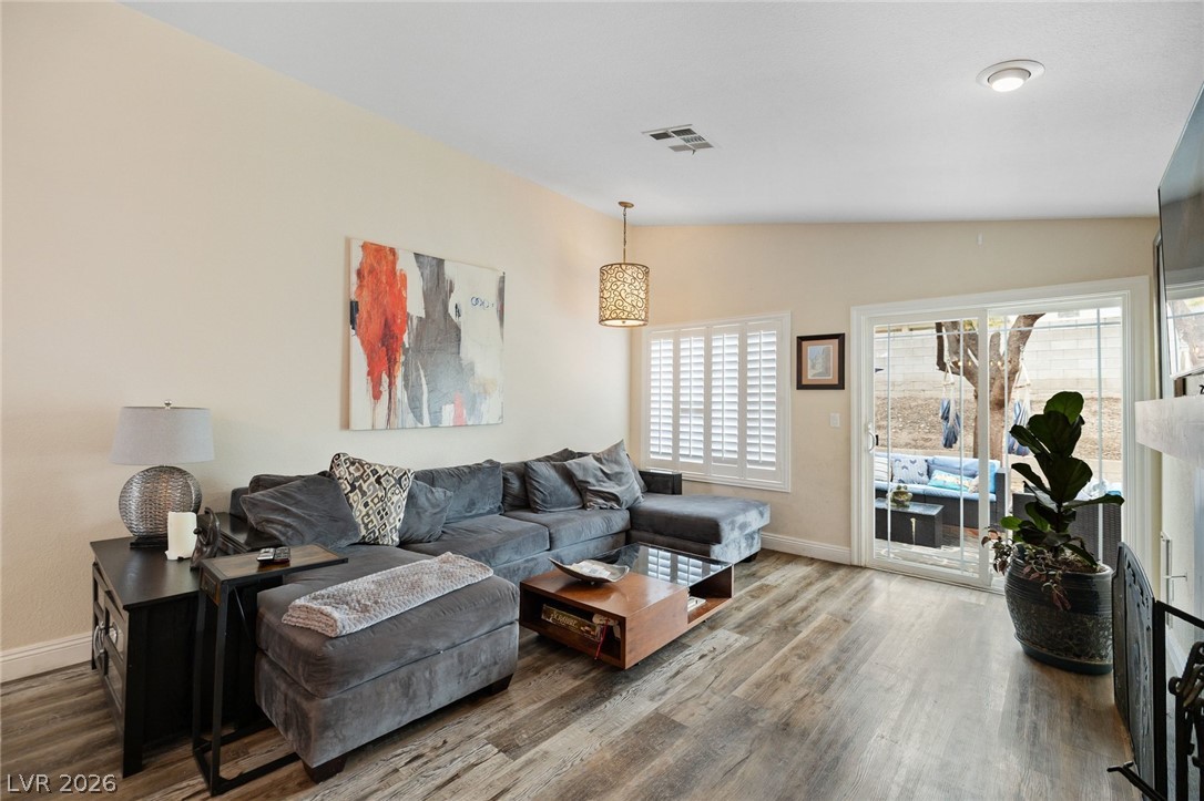 209 Sandpiper Village Way Property Photo 4