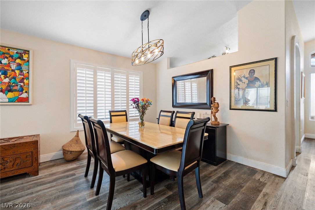 209 Sandpiper Village Way Property Photo 8
