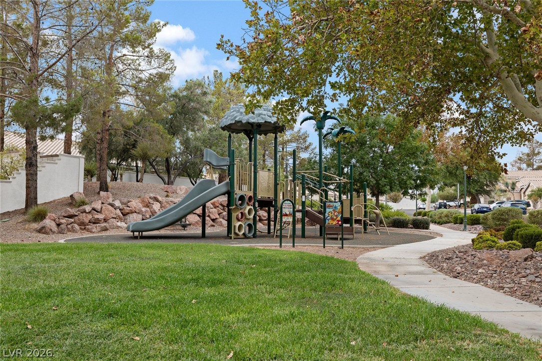 209 Sandpiper Village Way Property Photo 34