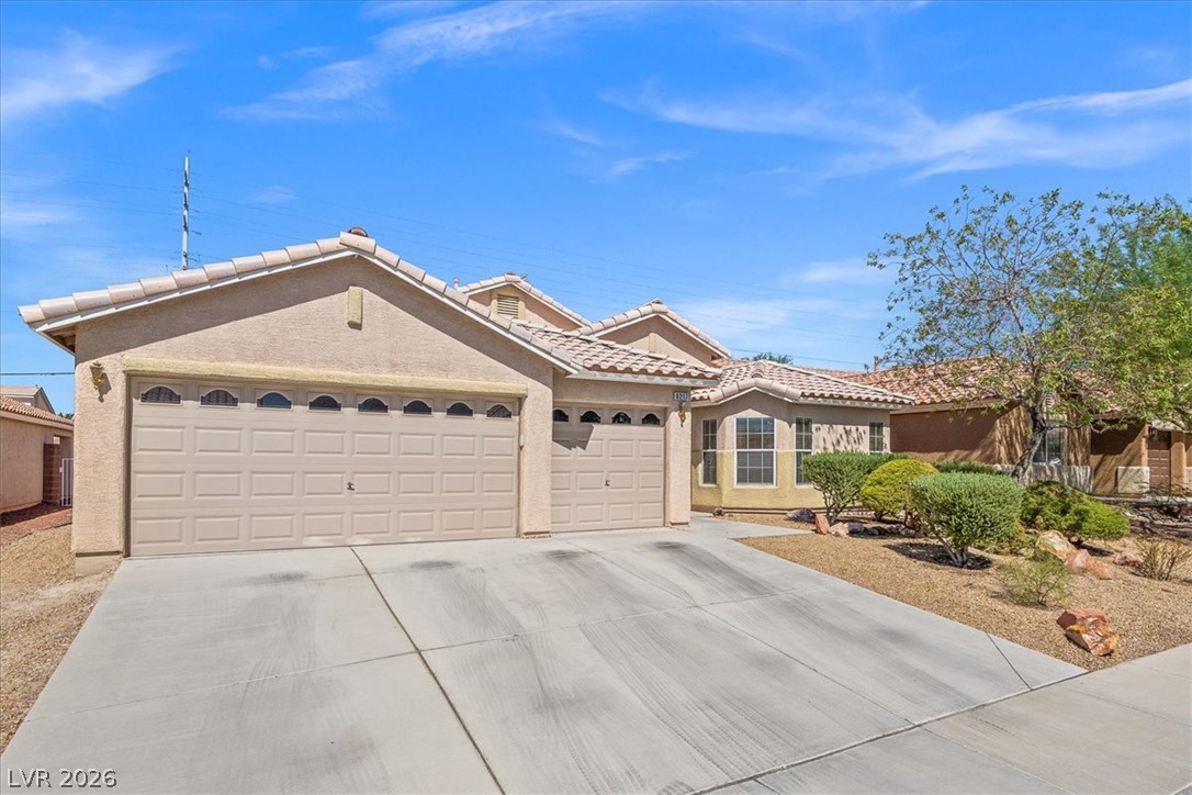 6217 Double Oak Street Property Photo 1