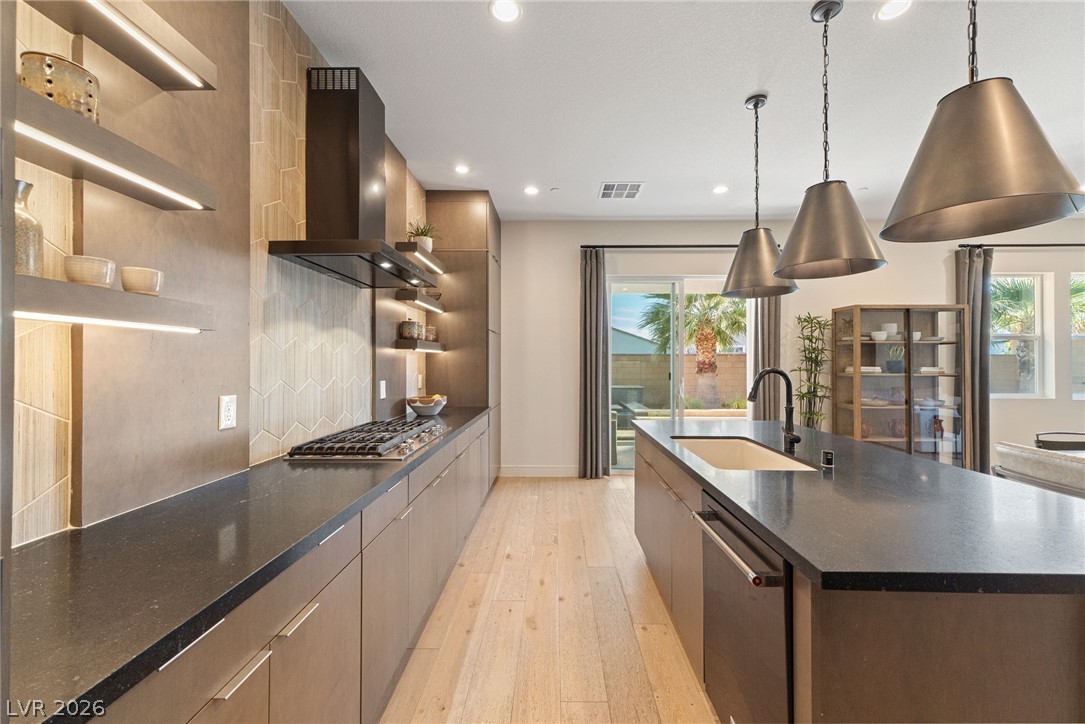 10125 Sequoia Glen Avenue Property Photo 16