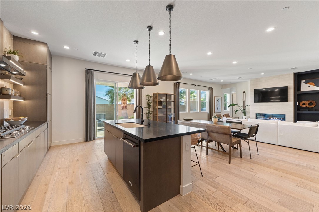 10125 Sequoia Glen Avenue Property Photo 17