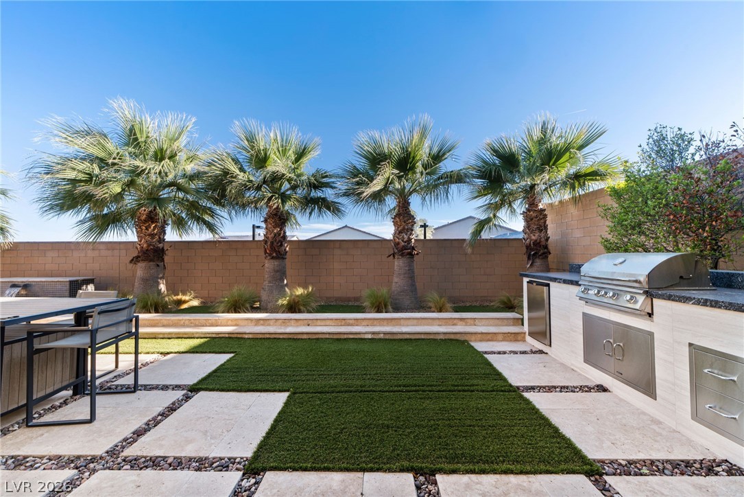 10125 Sequoia Glen Avenue Property Photo 40