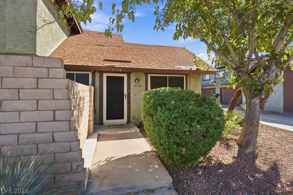 3178 Cameron Street Property Photo 4