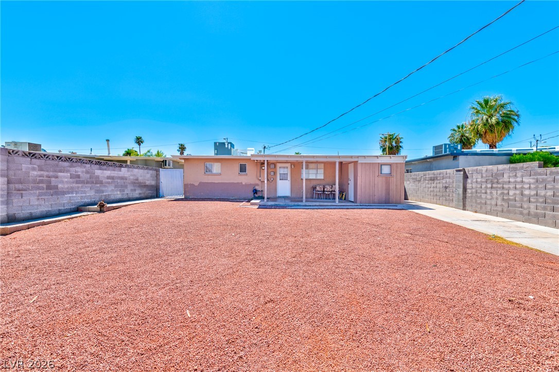 612 Stanford Street Property Photo 14