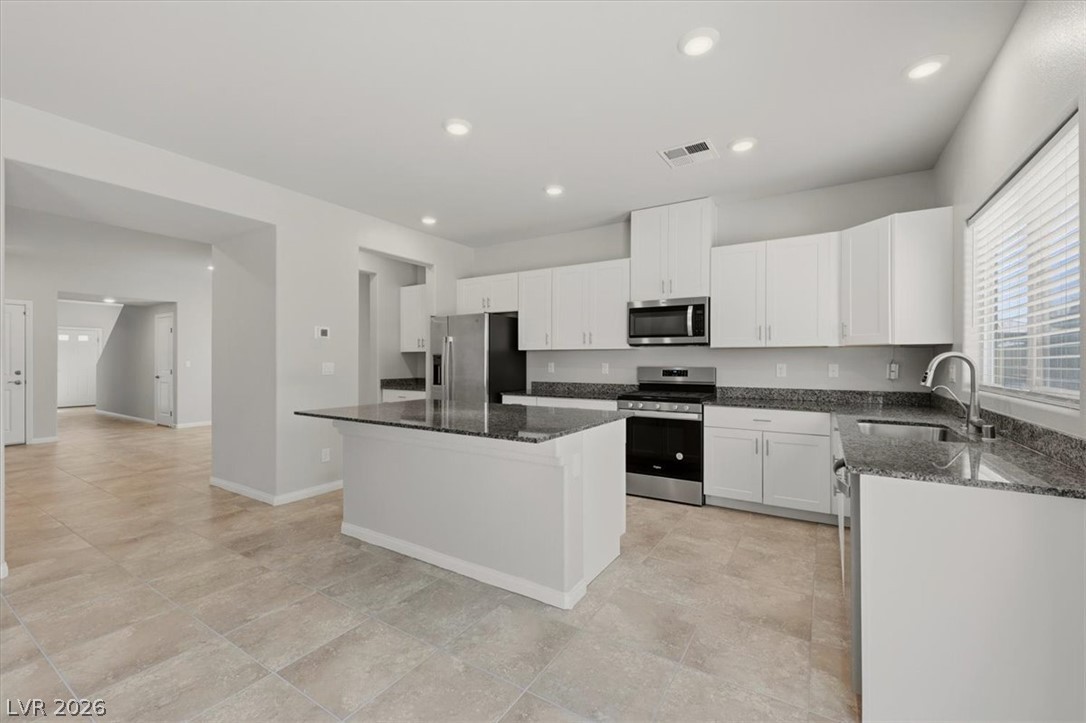 1058 Willow Berry Avenue Property Photo 6