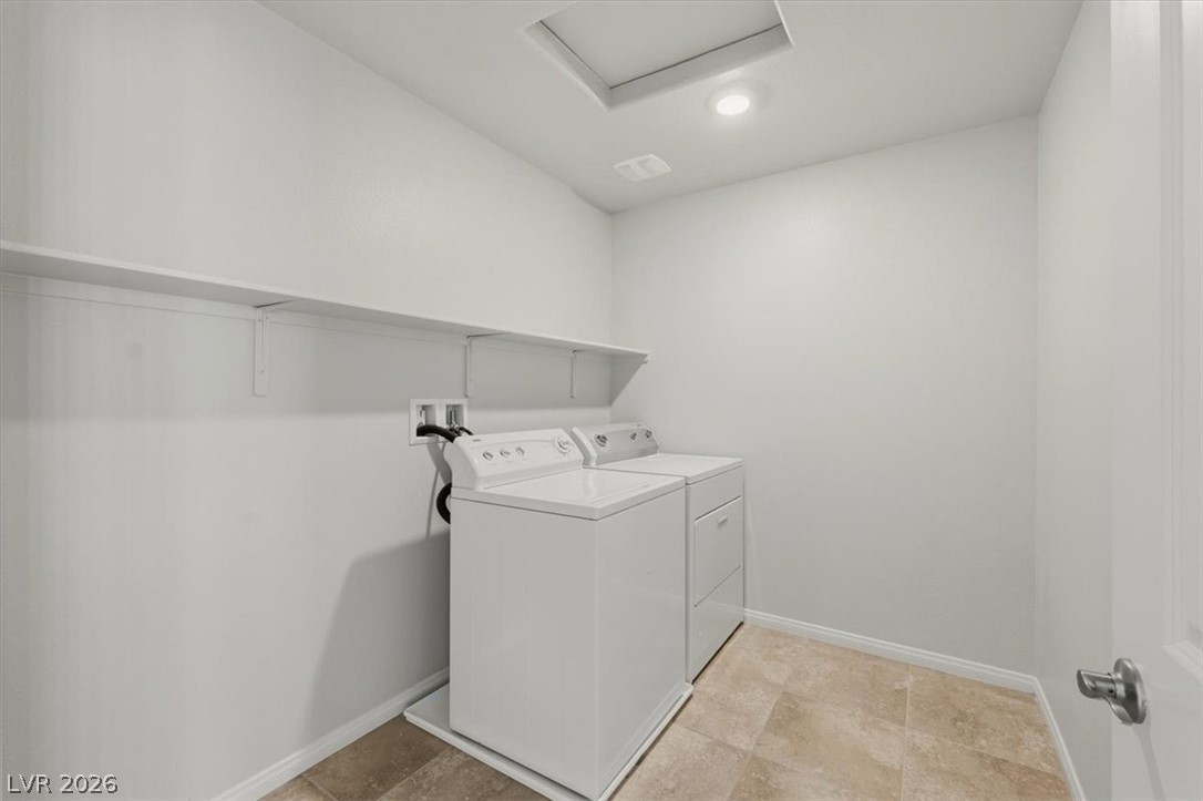 1058 Willow Berry Avenue Property Photo 12