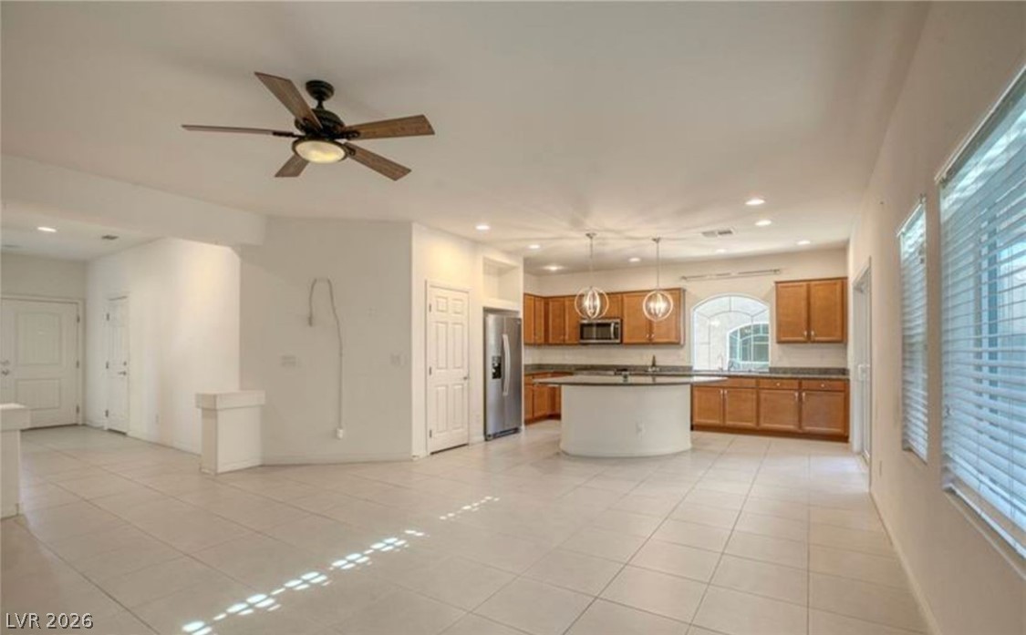 5371 Kennedy Hill Avenue Property Photo 4