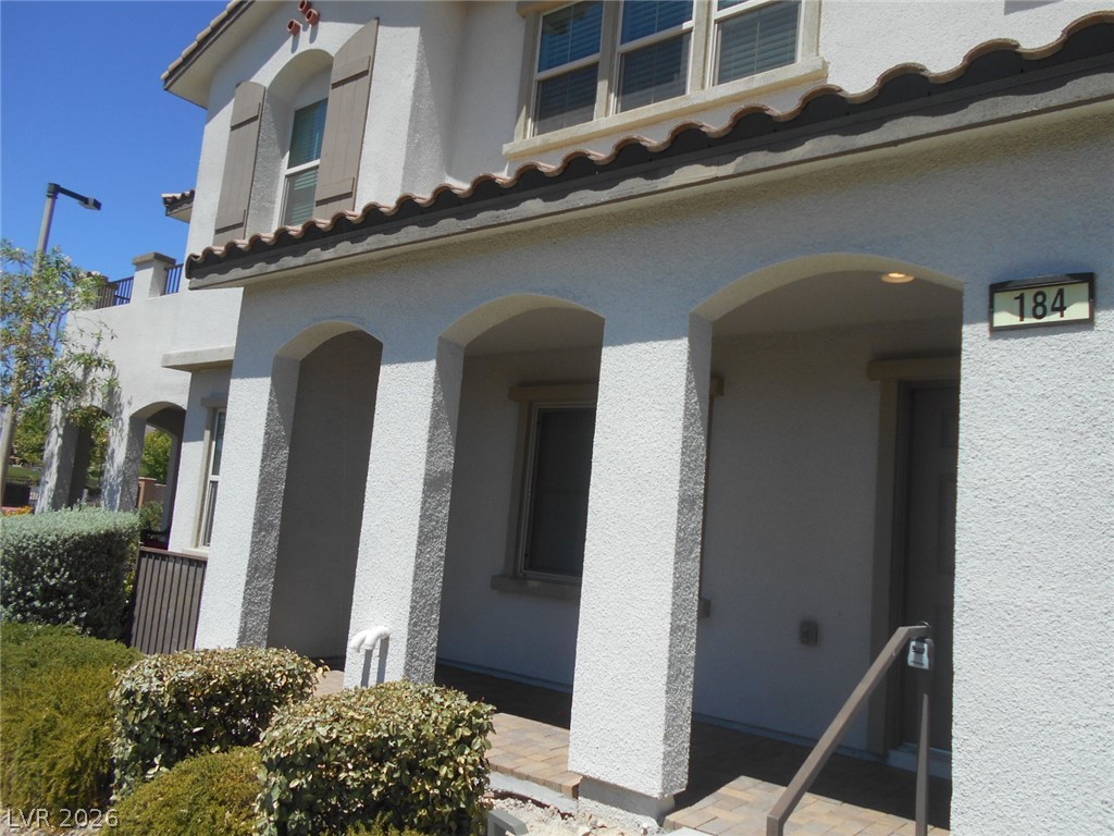 184 Petaluma Valley Drive Property Photo 1