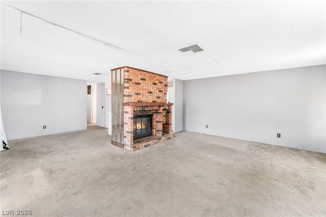 2029 College Circle Property Photo 11